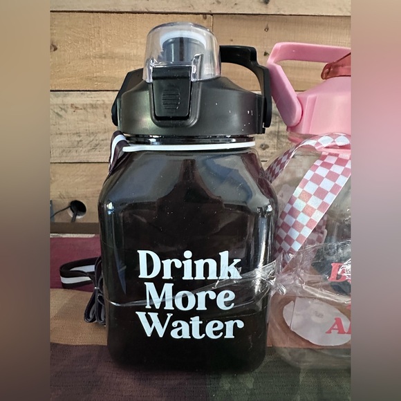 New Target Brighter Days Ahead Bullseye Playground Water Bottle Flip Top Set New - Picture 2 of 7